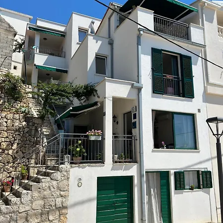 House Buinac Διαμέρισμα Brist