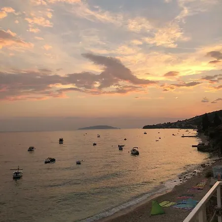 House Buinac Διαμέρισμα Brist